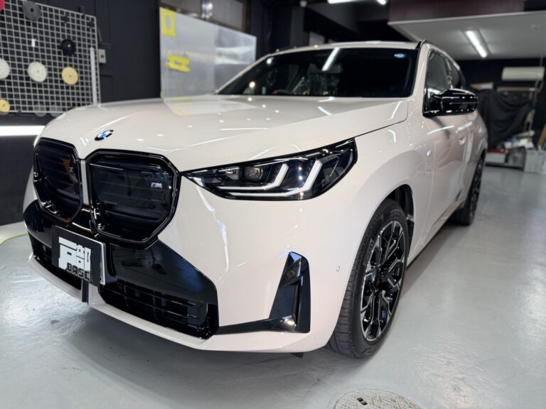 BMW X3 M50 xDrive(G43)デューングレーにダイヤⅡキーパーを施工。