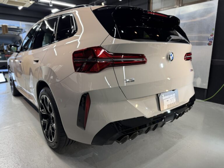 BMW X3 M50 xDrive(G43)デューングレーにダイヤⅡキーパーを施工。