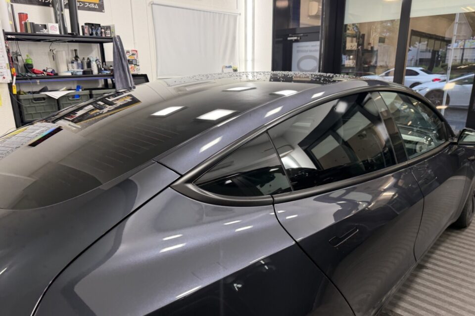 TESLA MODEL3 リア5面に遮熱カーフィルム施工