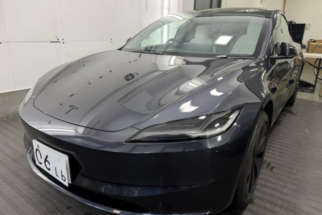 TESLA MODEL3 リア5面に遮熱カーフィルム施工